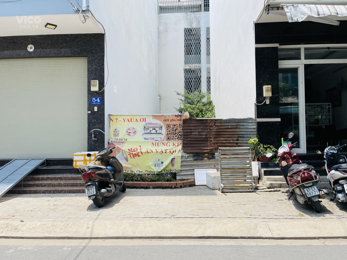Nhà mới 2 mặt hẻm sát đường Phạm Thế Hiển Phường 1 Quận 8 Mr Quí