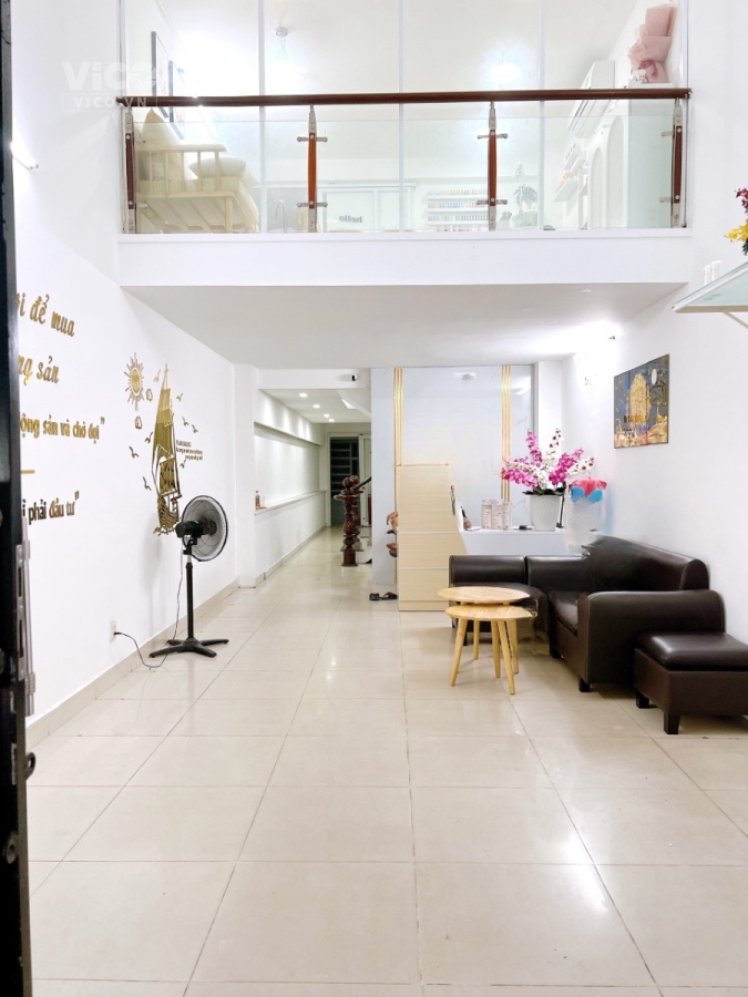 Cho thuê nhà nguyên căn mặt tiền Tạ Quang Bửu P5Q8