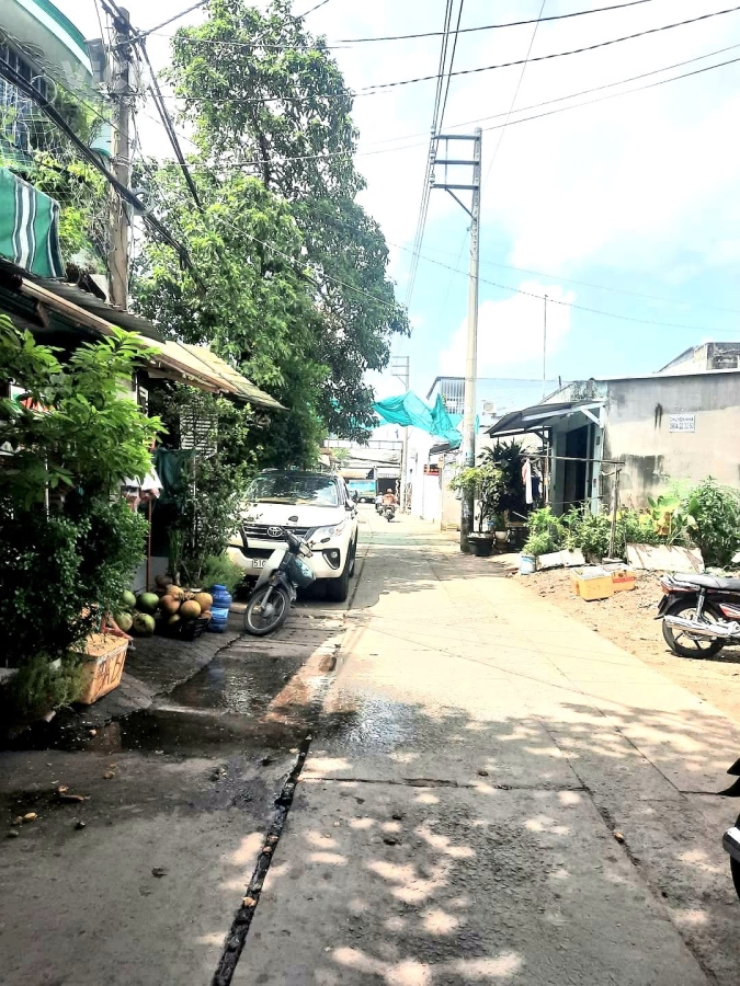 BÁN NHÀ XƯỞNG HẺM XE TẢI THÔNG, QUỐC LỘ 1A, QUẬN BÌNH TÂN, 3,72 TỈ, 2 TẦNG, 100M2