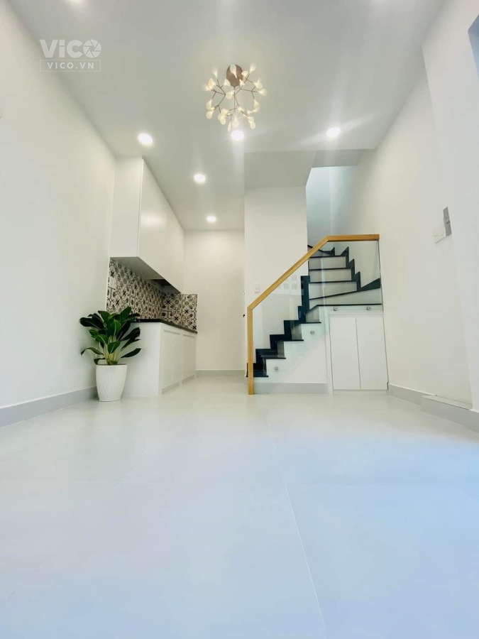 Bán nhà 4 tầng sân thượng 30m2 chỉ hơn 3 tỷ xíu Nguyễn Thượng Hiền Bình Thạnh