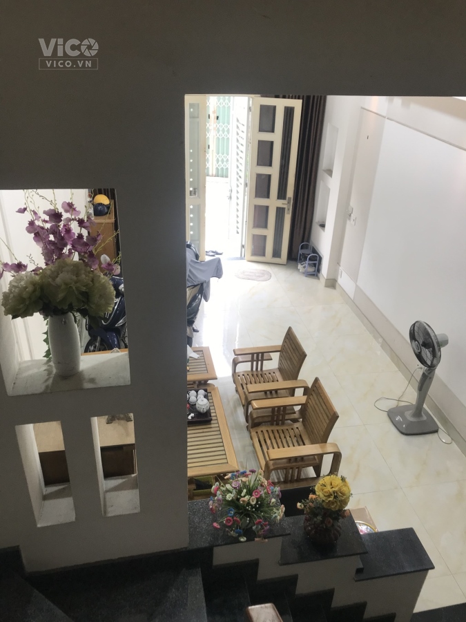 Nhà Trần Thị Hè, 4pn, 4wc, Sân thượng. chỉ hơn 4 tỷ.