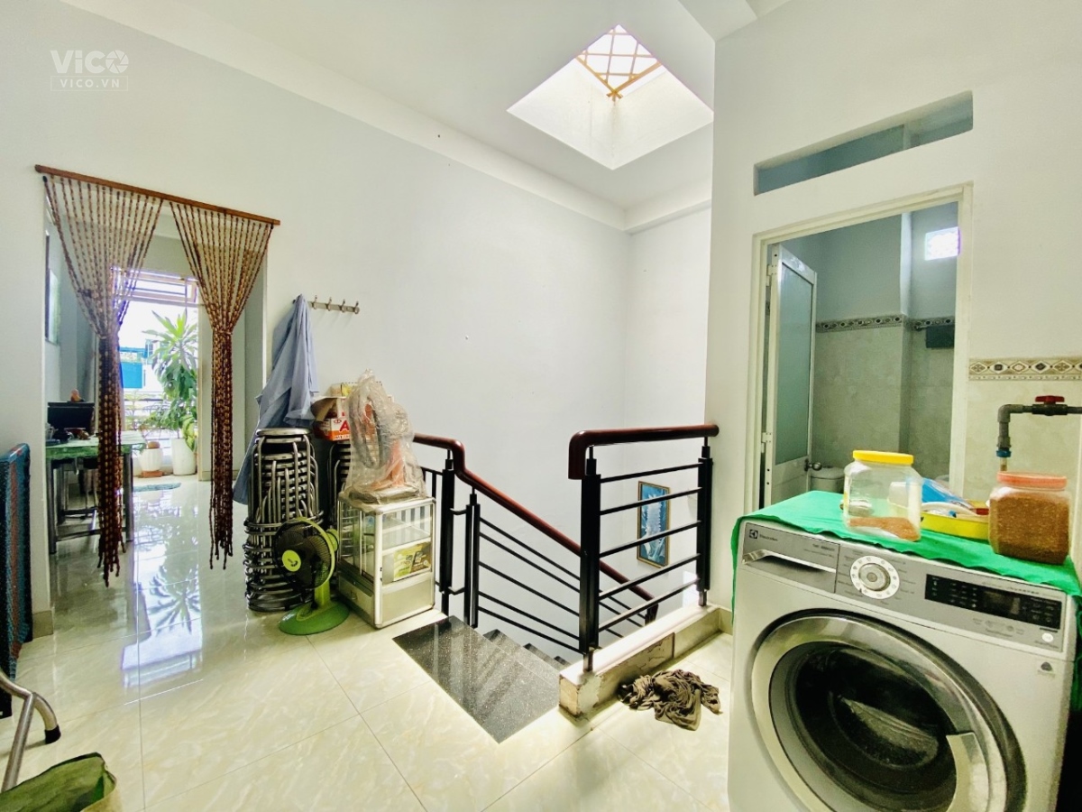 Bán nhà Bầu Cát, 60m2, 4 tấm , HXH lắc đầu , nhỉnh 6 tỷ