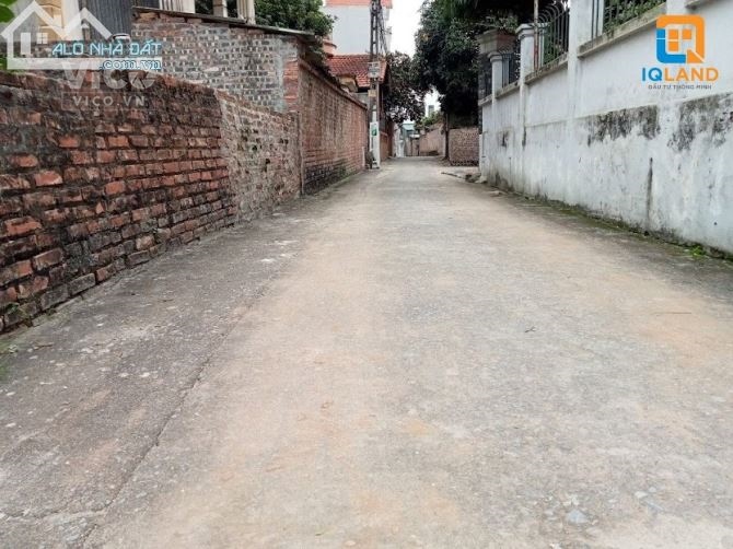 Gia đình chuyển vào nam sinh sống lên cần bán siêu phẩm đất. DT 102m2. MT 6m hậu 6m dài 17m.