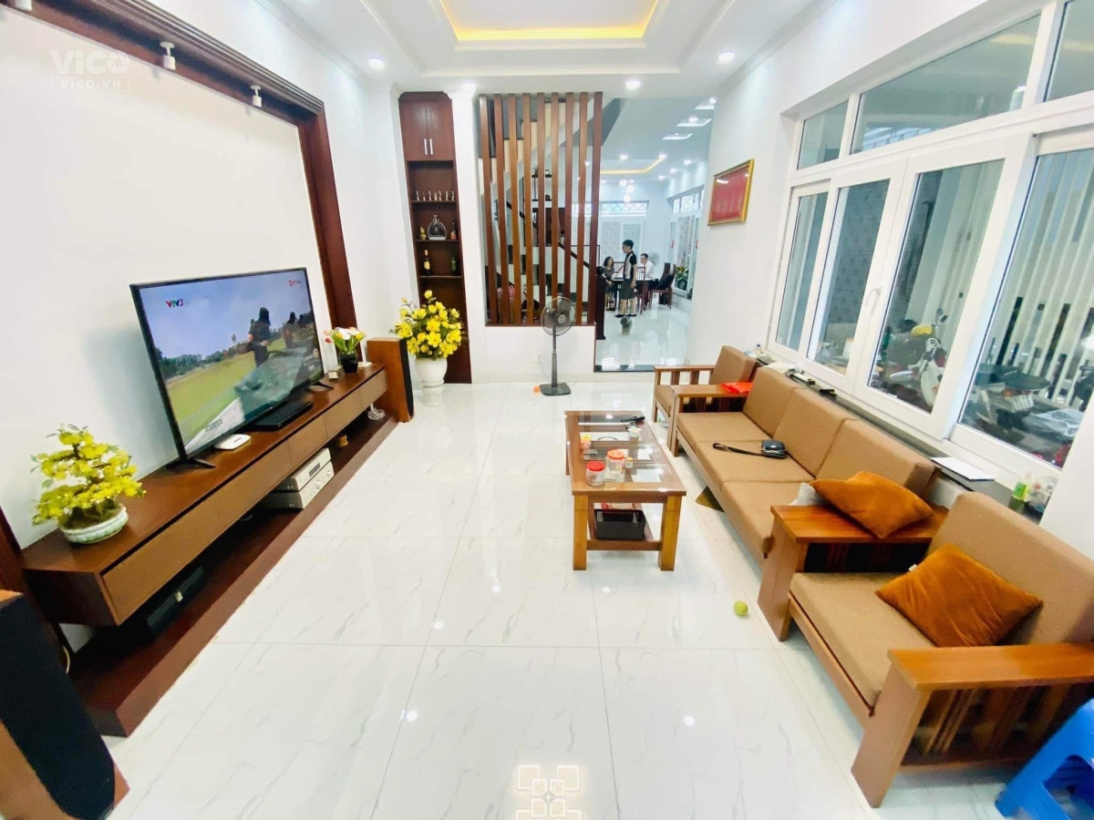 Chỉ 6 tỷ có ngay nhà 60m2 trung tâm quận Tân Phú, khu phân lô VIP