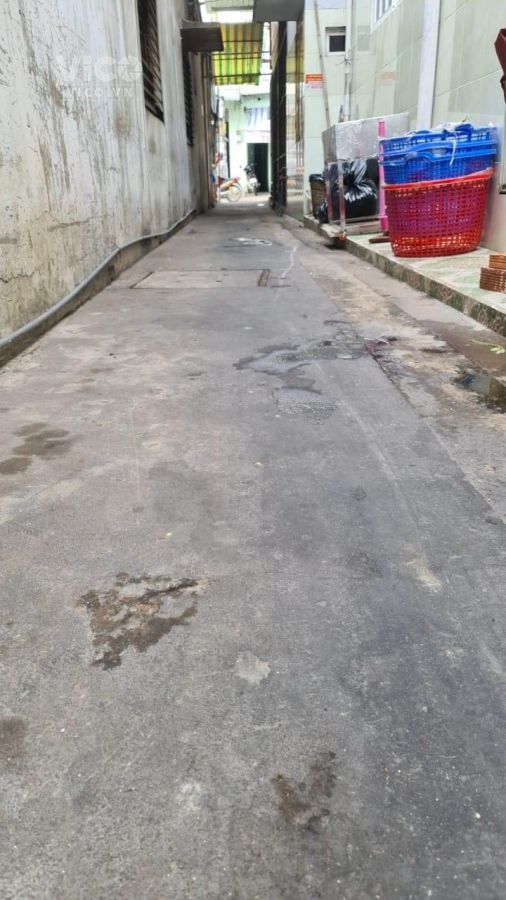 BÁN NHÀ SÁT MT TRỊNH ĐÌNH THẢO, KÊNH TÂN HOÁ, Q. TÂN PHÚ GẦN CV ĐẦM SEN.