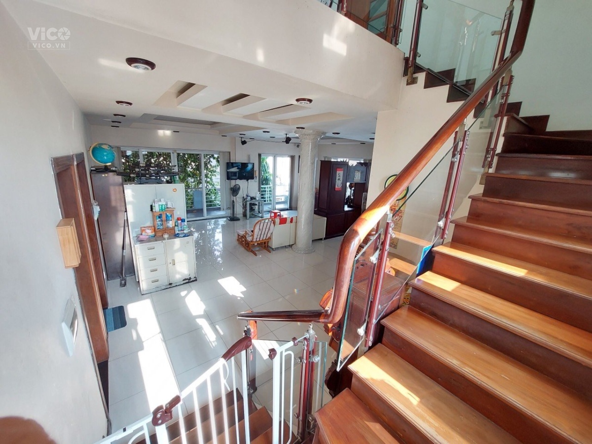 Biệt thự 100m2 ngang 7m trung tâm Tân Phú giá chỉ 9 tỷ 100