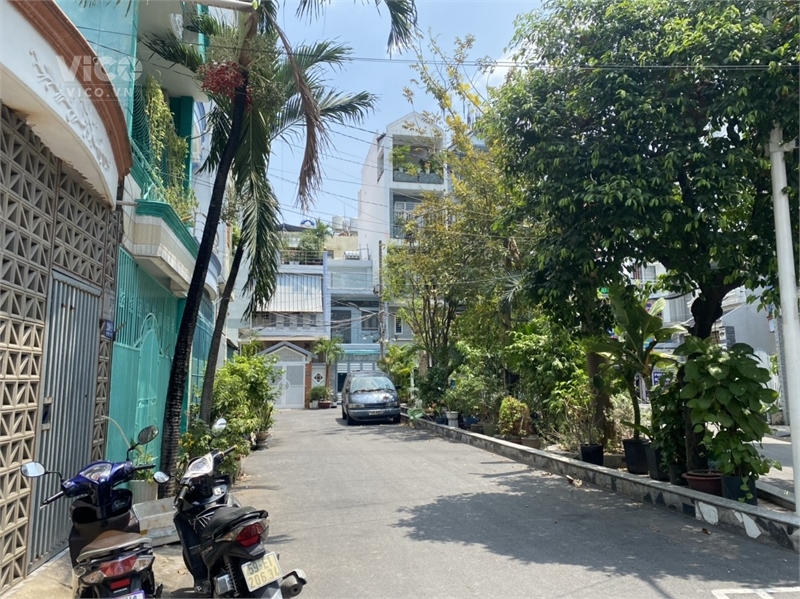 BÁN NHÀ 3 TẦNG, NGANG 4.5 m,VIEW CÔNG VIÊN PHAN HUY ÍCH, NHỈNH 6 TỶ