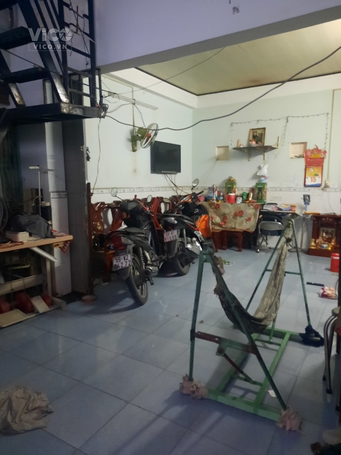 Nhà chính chủ ở. Đường phan huy ích Chưa qua Kinh doanh. Ôtô đậu cửa.52m2,2 tầng