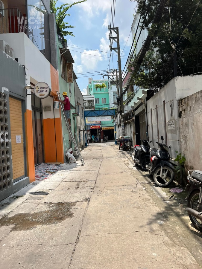 Gấp! Bán nhà nát nguyễn văn đậu (6x11m) HXH 7 chỗ, 8 tỷ giảm còn 7.3 tỷ