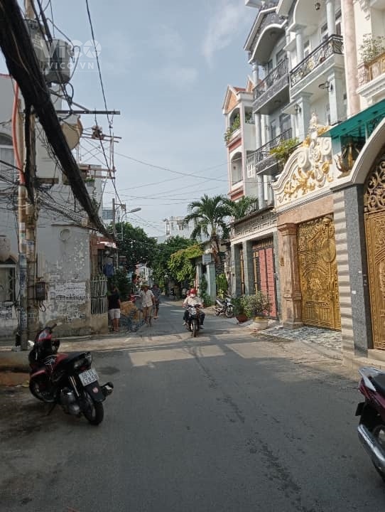 Bán nhà Mặt tiền hẻm Bùi Quang Là 120m2, giá 11 tỷ