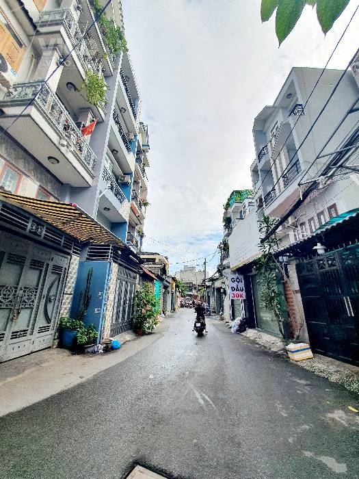 Bán Nhà Dương Văn Cam Thủ Đức, Ngang 5m (90m2 ) , Nhà Đẹp ở ngay, Nhỉnh 3 tỷ.