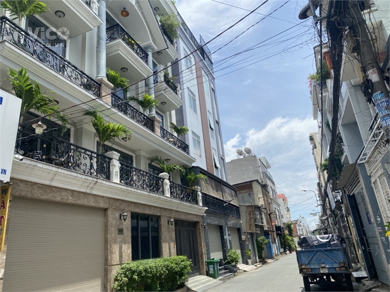 NHÀ ĐẸP 4 TẦNG, OTO VÀO NHÀ NGÃ TƯ 4 XÃ, 57 m2, 6 TỶ 4
