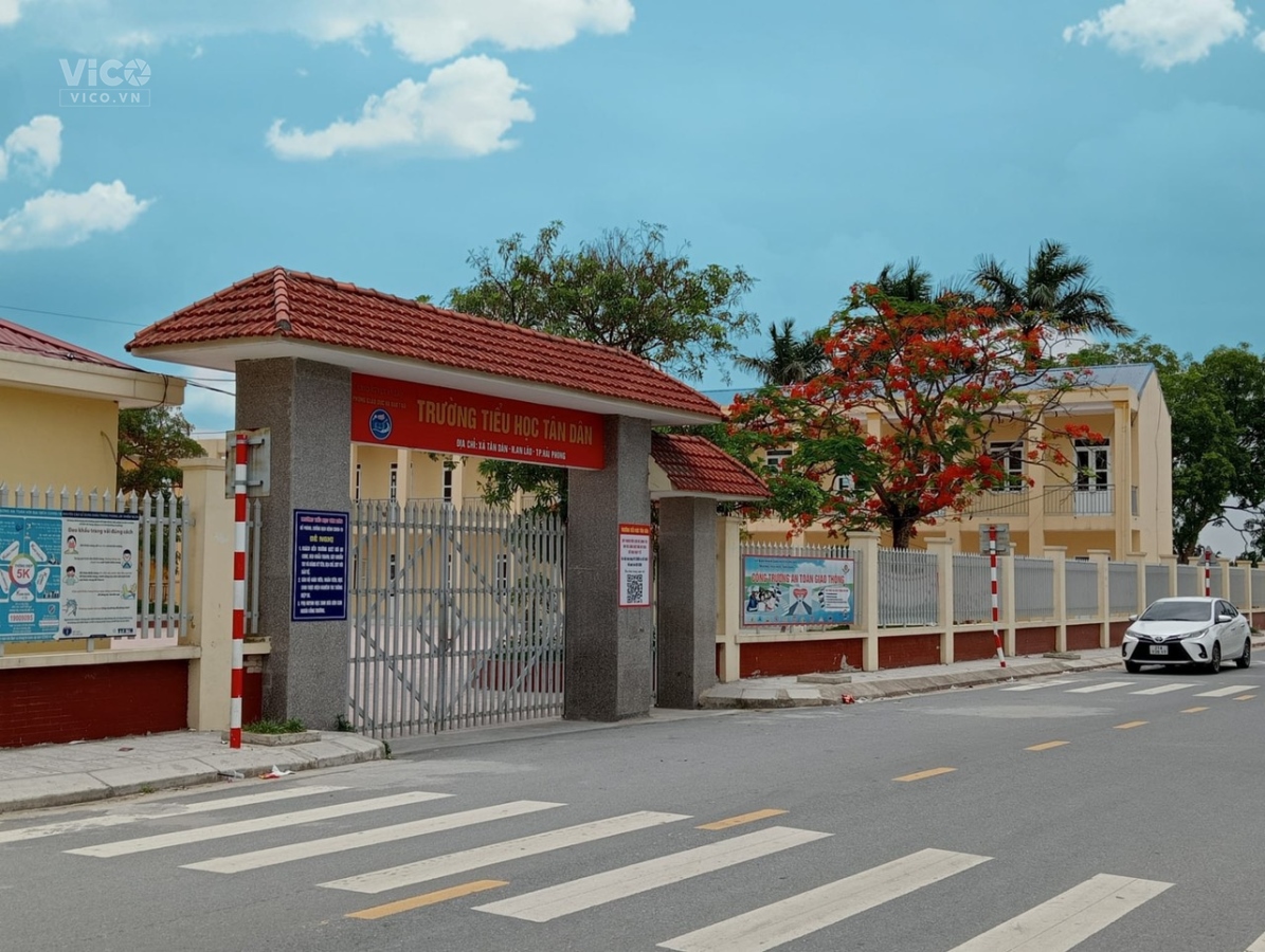 Vị trí đắc địa mặt đường rộng 4,5m ôtô đỗ cửa ngõ thông các ngả.Đối diện KCN An Lão,dân cư đông đúc.