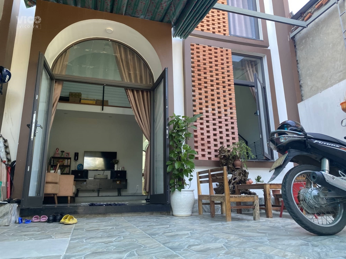 Biệt thự mini Tôn Đản Đà Nẵng Có chổ ô tô đậu ngày đêm.