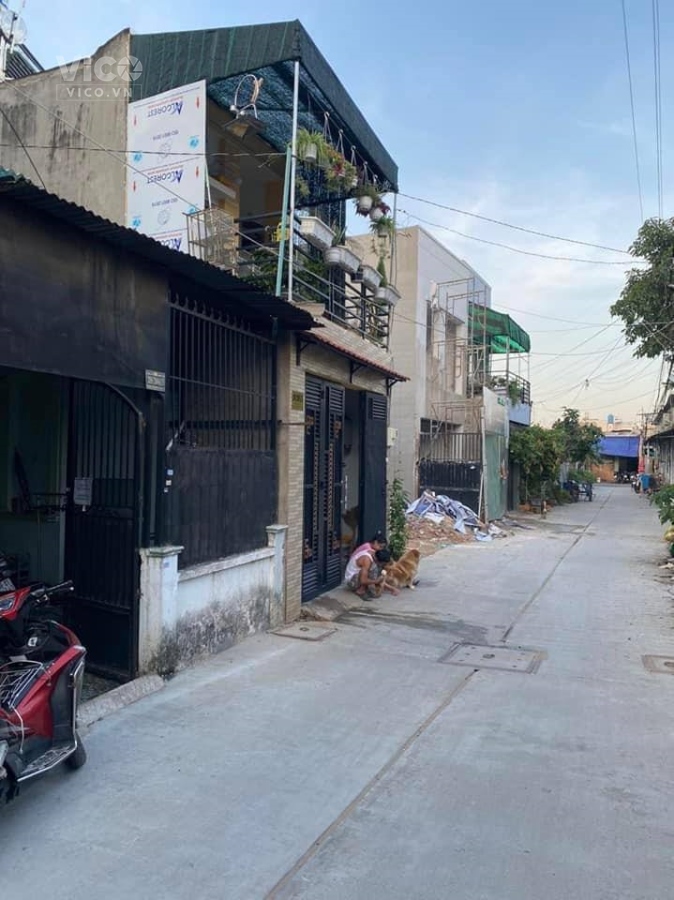 bán nhà cũ 2 tầng đường phạm đăng giảng, hẻm xe hơi,61m2 chỉ 4.7 tỷ bớt lộc