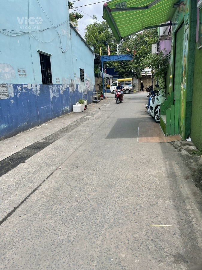 Bán nhà nát HXH Hương Lộ 2 Bình Tân, DT 133m2 ( 5.3 x 25 ) giá chỉ 6.5 tỷ.