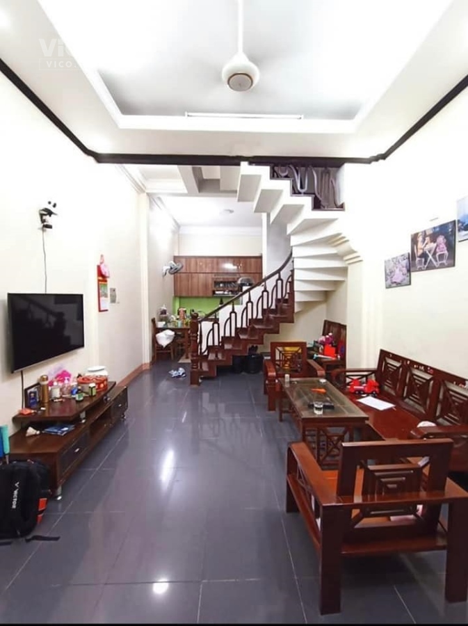 Nhà Ngô Đình Mẫn, Hà Đông 65m2, 3 tầng, mặt tiền 5m, ô tô đỗ cửa, trước nhà cực thoáng, ngõ thông