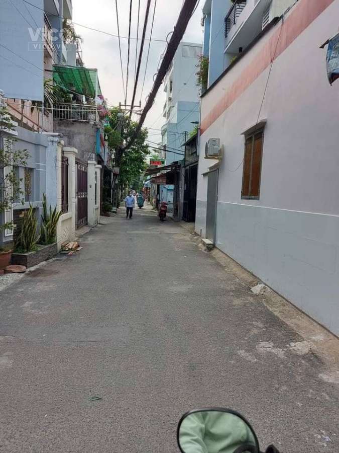 Bán nhà Hẻm xe hơi Phú Thọ Hoà gần trường THPT Trần Phú, 52m nhỉnh 4 tỷ