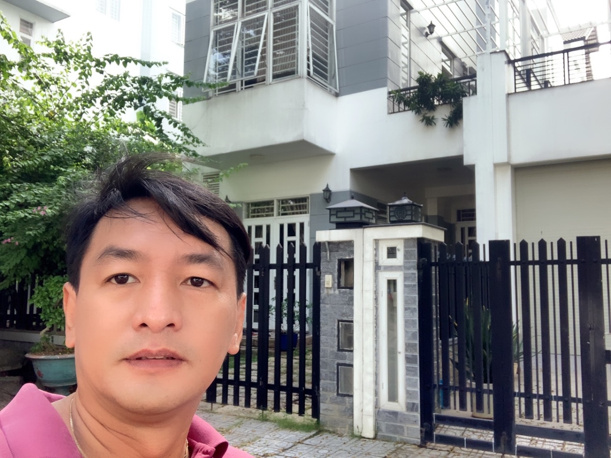 Bán Biệt Thự 155m2 Đỗ Xuân Hợp Quận 9 Mặt Tiền 4 Tầng 155m2 VIP Tặng Nội Thất Giá ưu đãi