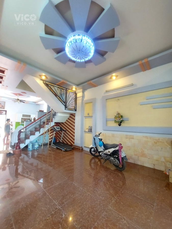 Nhà Âu Cơ, Tân Phú, 90m2, 7.x tỷ, thông tin thật, hẻm ô tô Audi, 1 xẹt