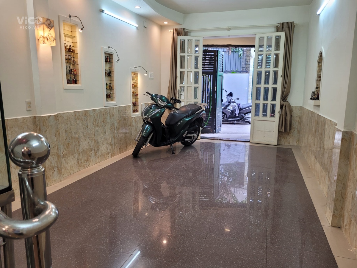 NHÀ PHƯỜNG 10 TÂN BÌNH SÁT MẶT TIỀN HẺM XE HƠI 6M TẶNG TOÀN BỘ NỘI THẤT XIN SÒ NHỈNH 6 TỶ