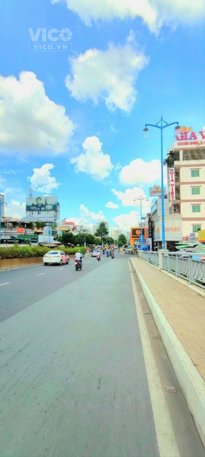 Bán Nhà 365 Hậu Giang Phường 11 Quận 6 DT 32m2 2PN Chỉ 2ty390