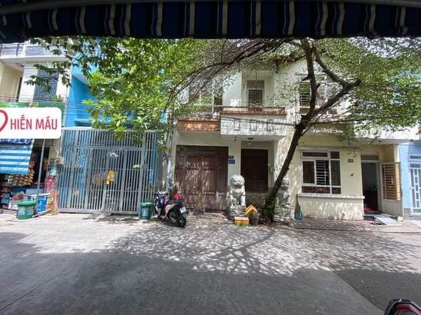 NHÀ ĐẸP BÌNH TÂN SÁT AEON TÂN PHÚ, HXH 8M NGANG 5.5M HIẾM.
