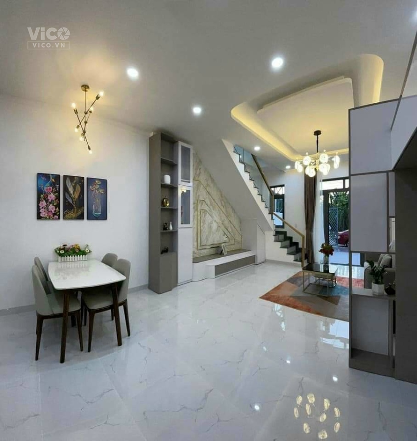 Bán nhà Phan Văn Trị Bình Thạnh HXH 4 lầu 4 phòng ngủ 54m2 giá rẻ .