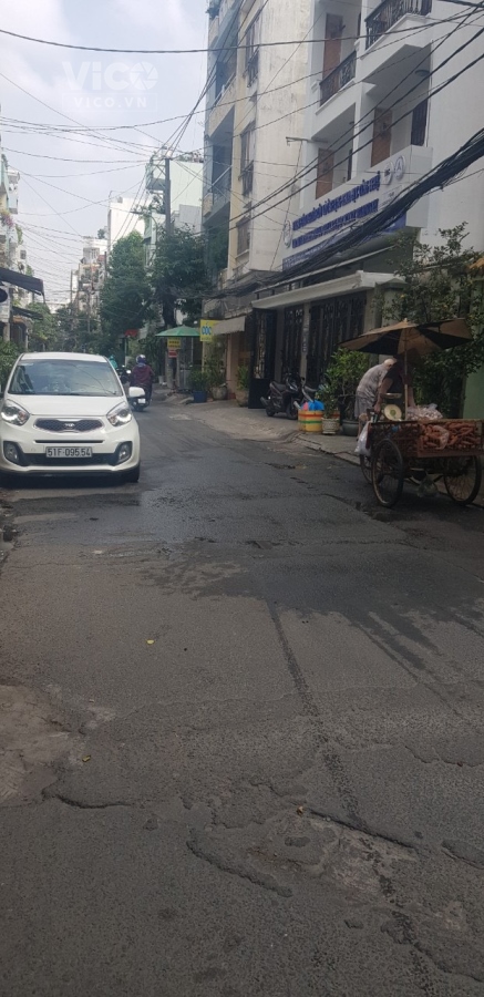Bán nhà mặt tiền hẻm 458 đường 3 tháng2 phường 12 quận 10