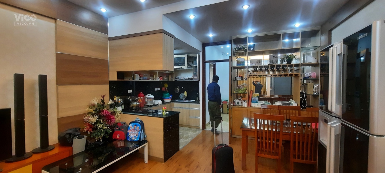 Bán nhà ngõ 210 phố Đức Giang 52m, 4 tầng, 4.95 tỷ.