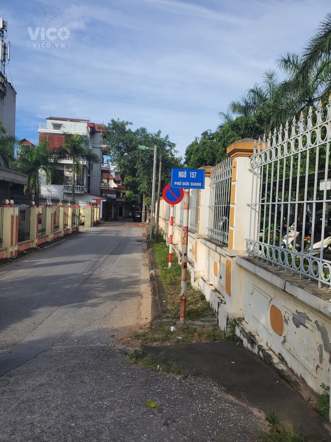 Bán nhà ngõ 157 phố Đức Giang, Quận Long Biên 53m, 5.4 tỷ.