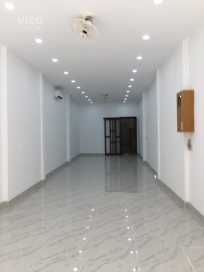 Bán nhà 4 tầng Lê Văn Quới Bình Tân, hẻm 8m, DT 80m2, 4PN nhà mới, giá 8.25 tỷ.