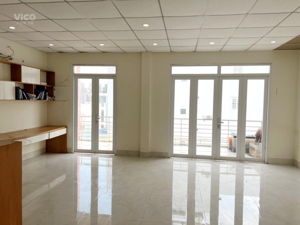 Bán nhà 3 mặt hẻm xe tải 15x18m Dương Bá Trạc P1 Q8 giá 24 tỷ