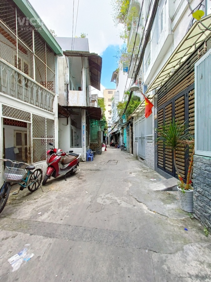 Bán nhà Rạch Bùng Binh Quận 3, gần mặt tiền, xe hơi LT, 65m2, Giá chỉ 7 Tỷ 99