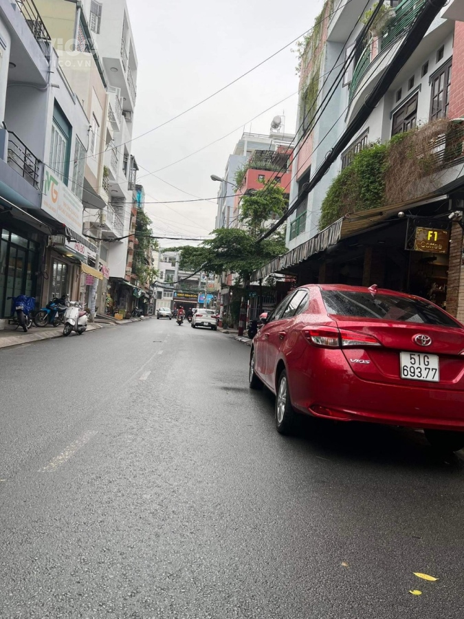 Bán nhà Cộng Hòa, P.13 Tân Bình, 133m2 (4x34), 3Tầng 5PN, chỉ 17.9 TỶ