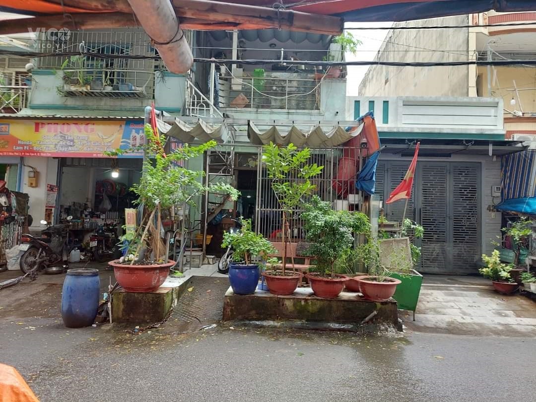 BÁN NHÀ BÌNH TÂN, ĐƯỜNG SỐ 5, MẶT TIỀN ĐÔNG ĐÚC SÁT CHỢ BÀ HOM MỚI, VỪA Ở VỪA CHO THUÊ HOẶC KINH