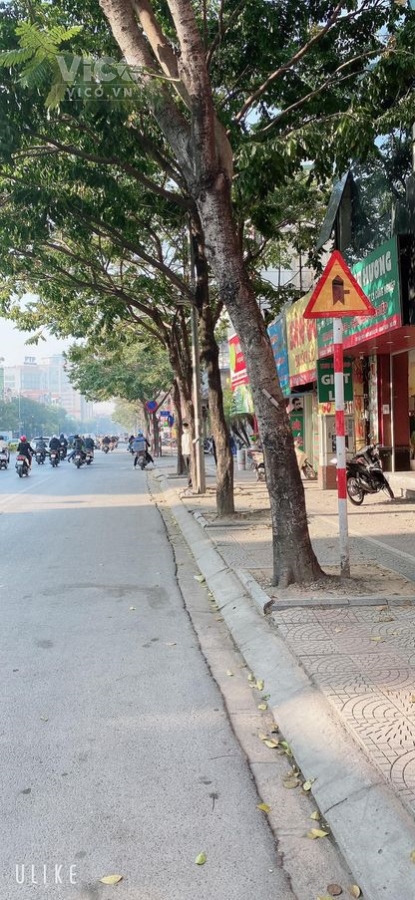 BÁN NHÀ MẶT PHỐ NGUYỄN VĂN CỪ 75 M2 MT4 16.3 TỶ