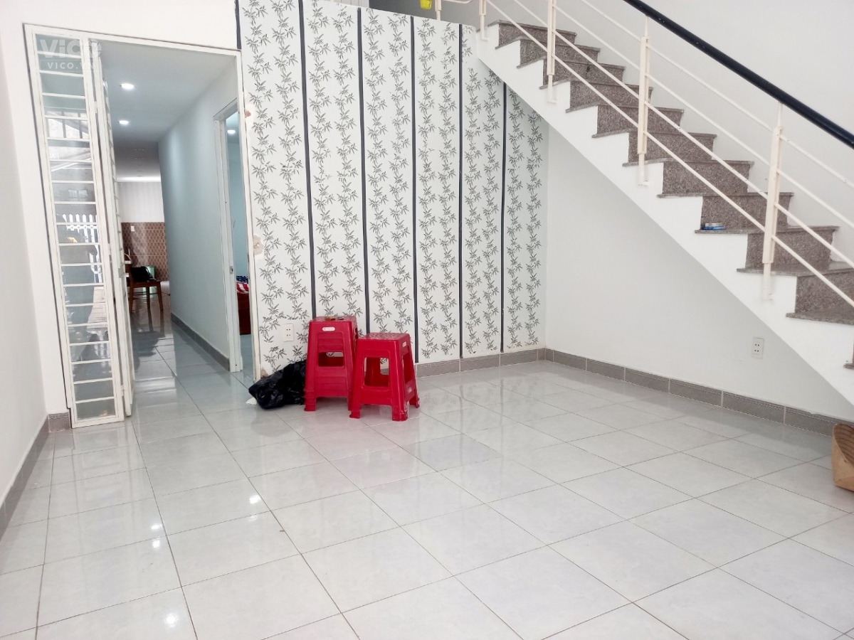 Nhà mặt phố 33 Phố Huế, mặt tiền 7.6 m, diện tích 250m2 giá 225 tỷ