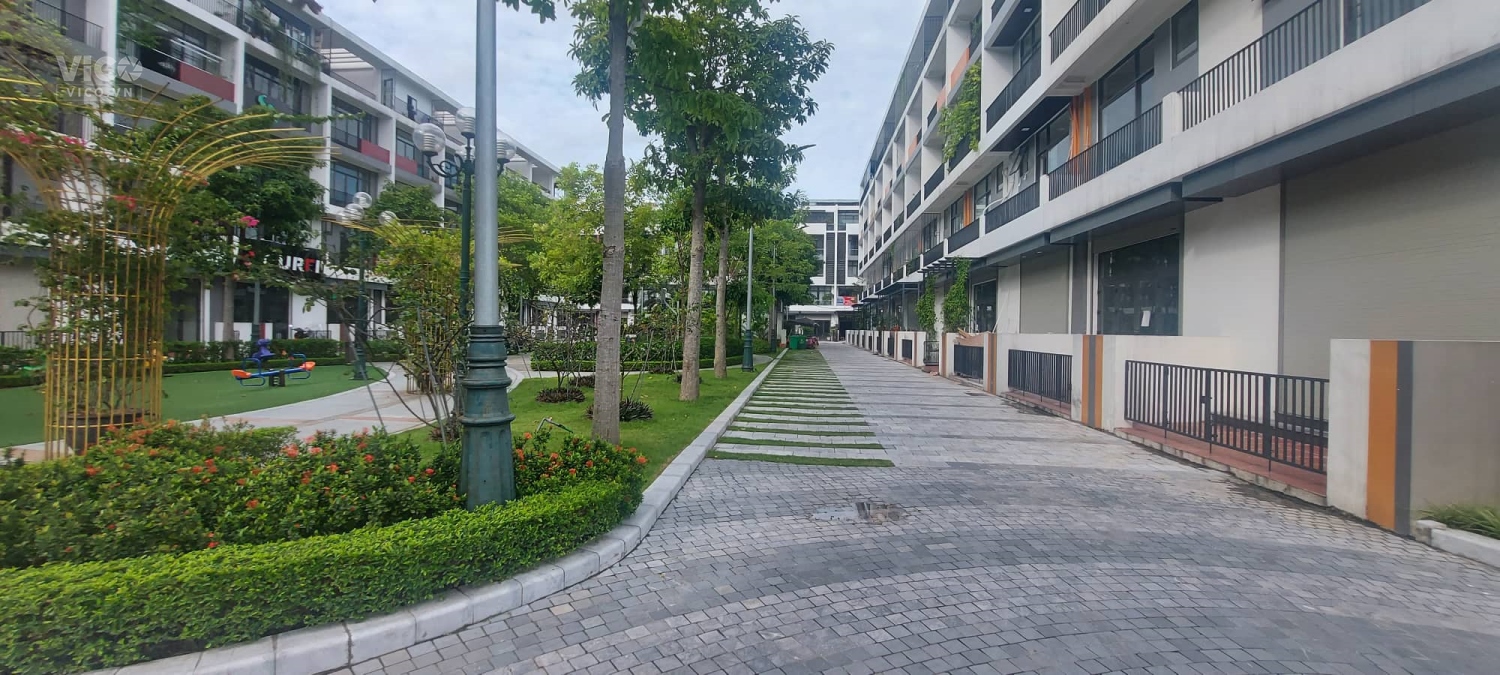 Bán 80m2 Đất phố Sài Đồng, Long Biên Ô TÔ VÀO NHÀ 2 THOÁNG PHÂN LÔ chỉ 5.7tỷ.