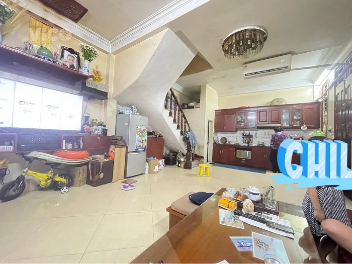 Cực hiếm nhà Ngọc Lâm Long 3 mặt ngoc nhà đẹp trung tâm tặng nội thất.