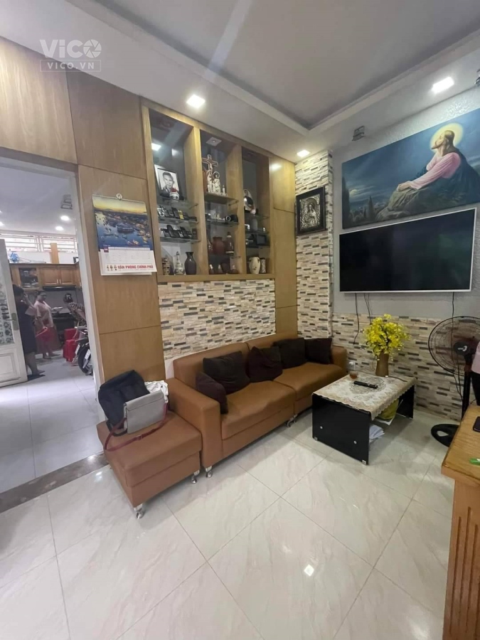 Tô Ký 60m2 nhà ĐẸP như MỚI, hẻm xe tải đỗ cửa
