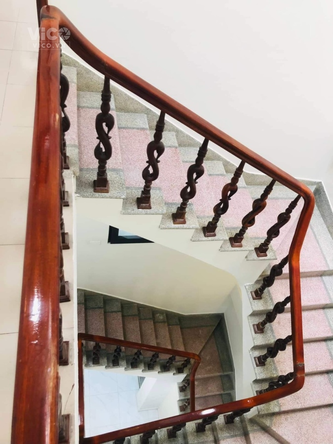 Giảm Sốc 300tr Nguyễn văn Cừ 58m 4 ngủ chỉ 4tỷ, gần trường Gia Thụy