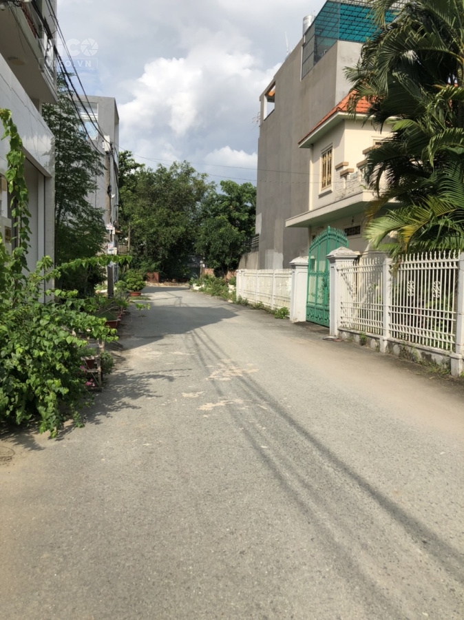 Bán đát đường số 9, Hẻm xe hơi, sát Vạn Phúc City, 70m2 giá 5.7 tỷ.