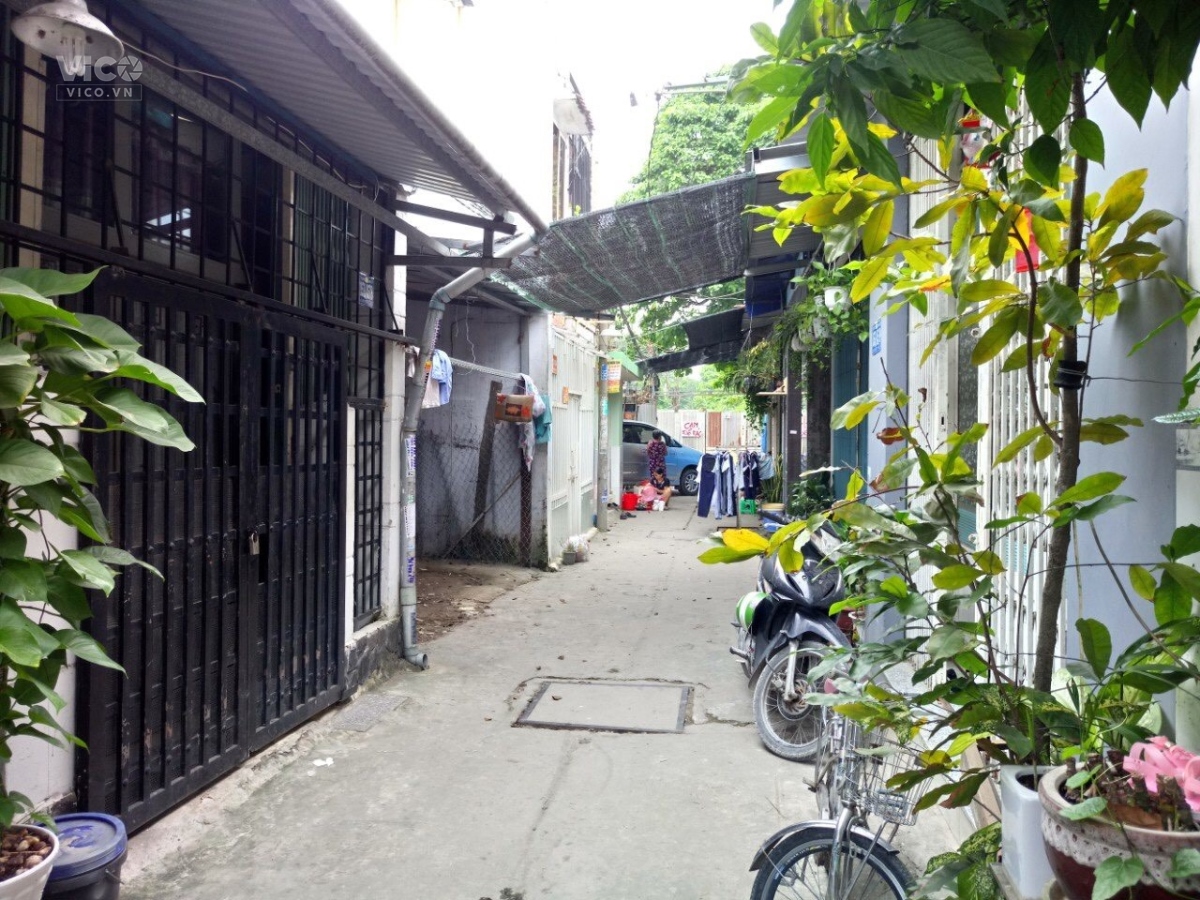 QUÁ RẺ Bình Tân 40m2(4x10) hẻm xe hơi giá nhỉnh 2 ty