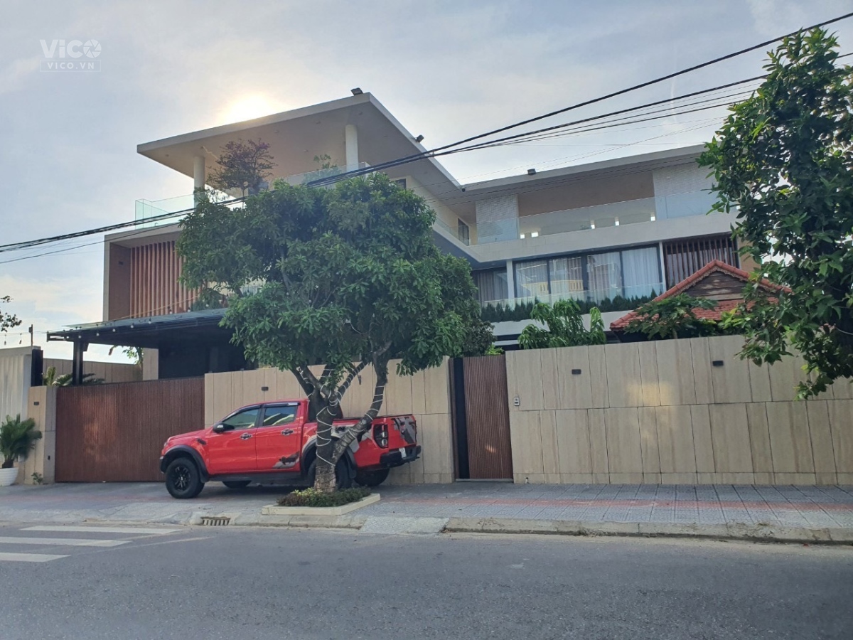 Nhà mặt tiền cực lớn Nguyễn Văn Thông, Hoà Xuân 165m2 Ngang 18m Nhỉnh 13 tỷ.