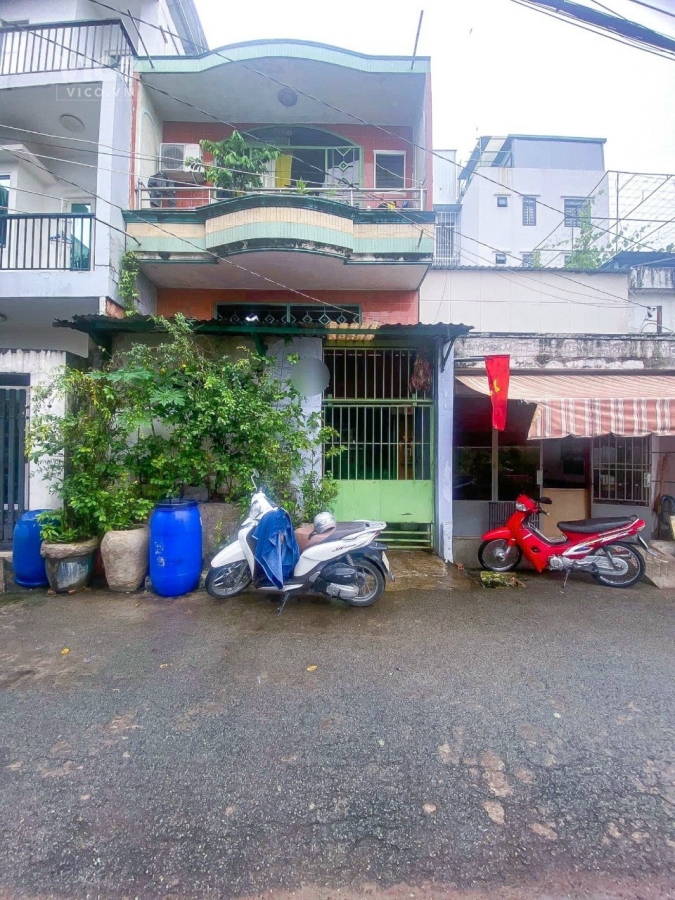 Bình Tân lê đình cẩn 70m2 hẻm xe hơi quay đầu 1 trệt 1 lửng 1 lầu giá nhỉnh 4ty