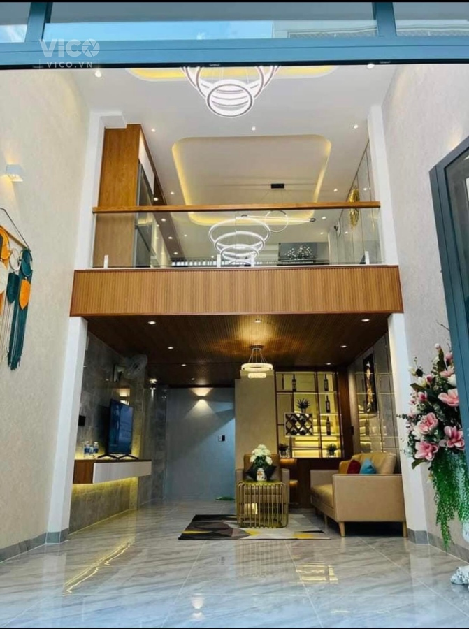 Bán nhà bự mt Phú Trung Tân Phú 70m2 chỉ hơn 5,5 tỷ TL thả ga, tặng nt xịn xò