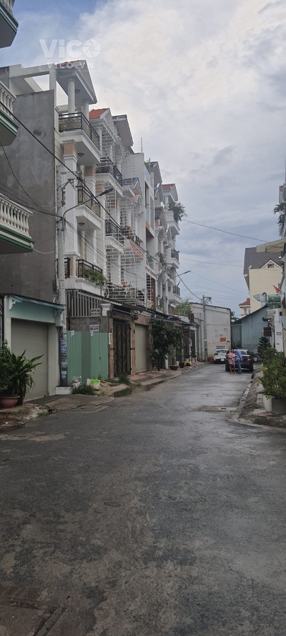 Nhà đẹp 4 tầng, khu an ninh, sát Vạn Phúc City, Quốc Lộ 13, 68m2 nhỉnh 9 tỷ