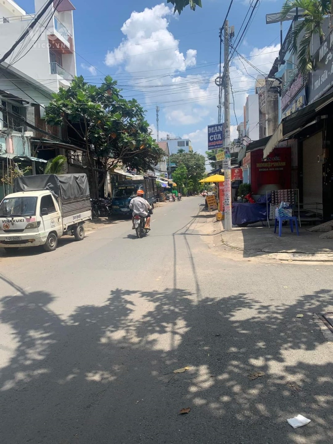 Bán nhà Tây Thạnh, Tân Phú 6 tỷ x, 3 tầng, hẻm ô tô, sổ đẹp