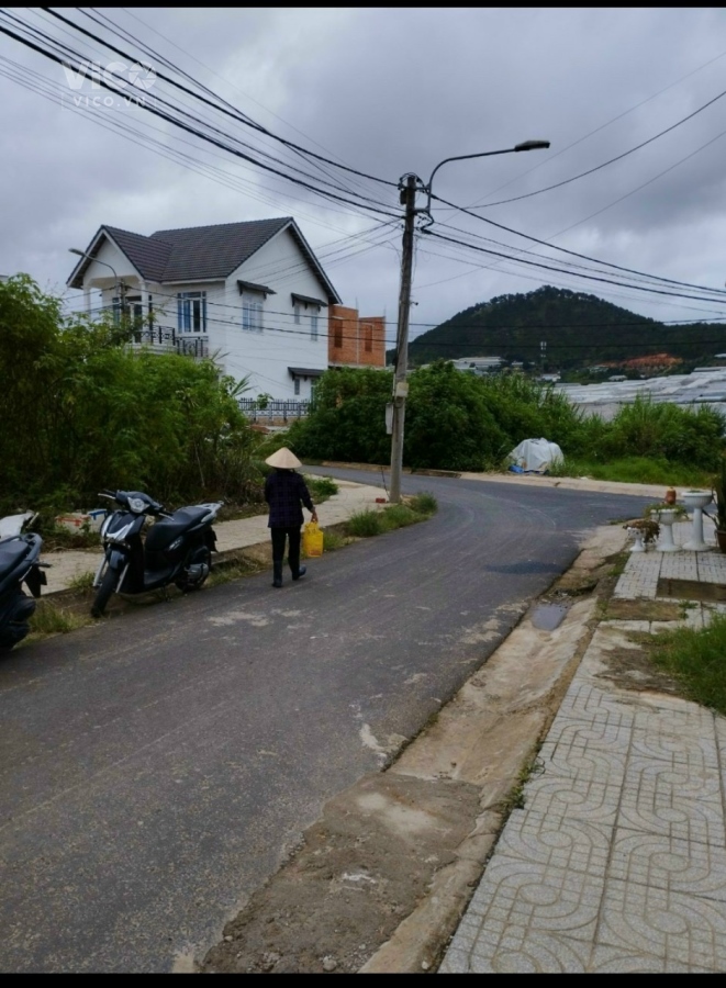 Cần bán lô đất sổ riêng xây dựng ở Nguyễn Hữu Cầu, Phường 12, TP. Đà Lạt, giá 4,2 tỷ